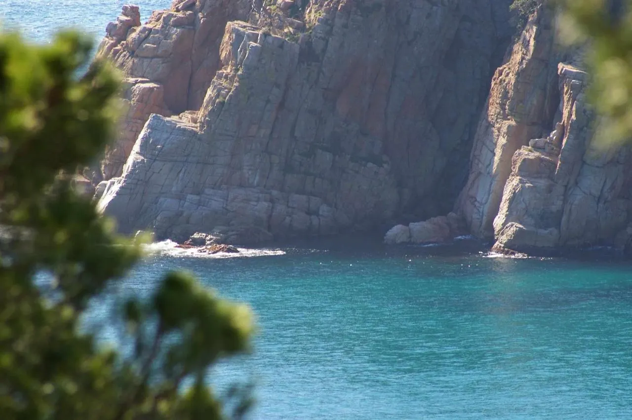 Casas Blanca 19 con piscina en playa Santa María de Llorell Tossa de Mar Casa de Férias